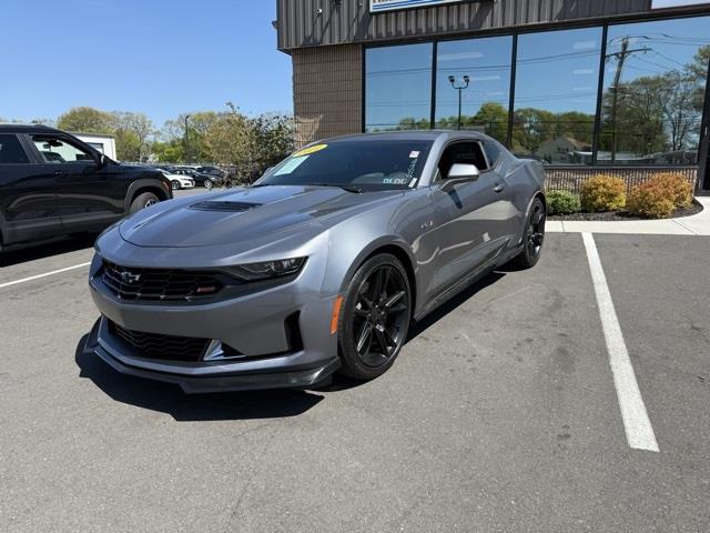 Used 2021 Chevrolet Camaro in Stratford, Connecticut | Wiz Leasing Inc. Stratford, Connecticut