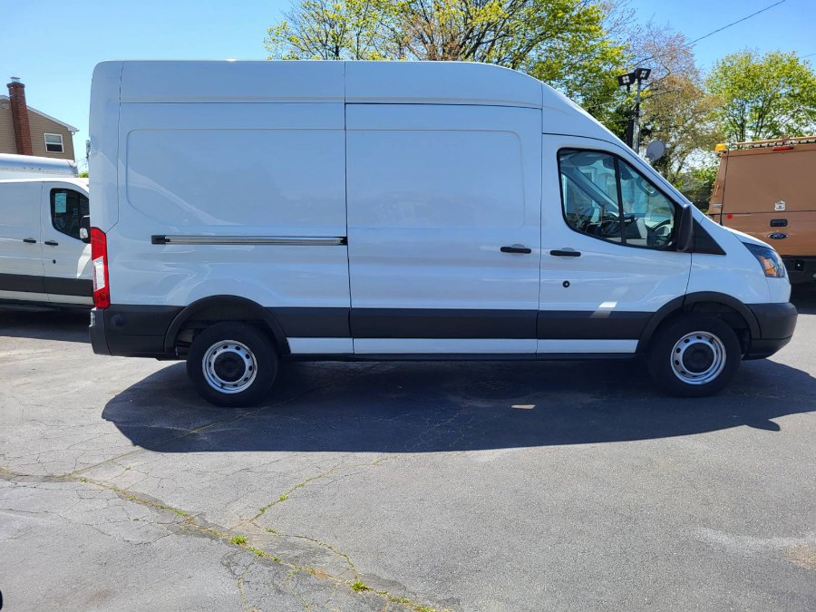 2019 Ford Transit Van EXT CARGO HIGH ROOF T-250 148", available for sale in COPIAGUE, New York | Warwick Auto Sales Inc. COPIAGUE, New York 2019 Ford Transit Van EXT CARGO HIGH ROOF T-250 148", available for sale in COPIAGUE, New York | Warwick Auto Sales Inc. COPIAGUE, New York
