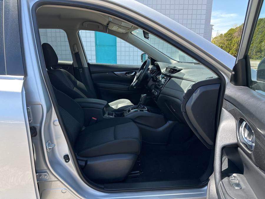 2017 Nissan Rogue AWD SV, available for sale in Milford, Connecticut | Dealertown Auto Wholesalers. Milford, Connecticut 2017 Nissan Rogue AWD SV, available for sale in Milford, Connecticut | Dealertown Auto Wholesalers. Milford, Connecticut