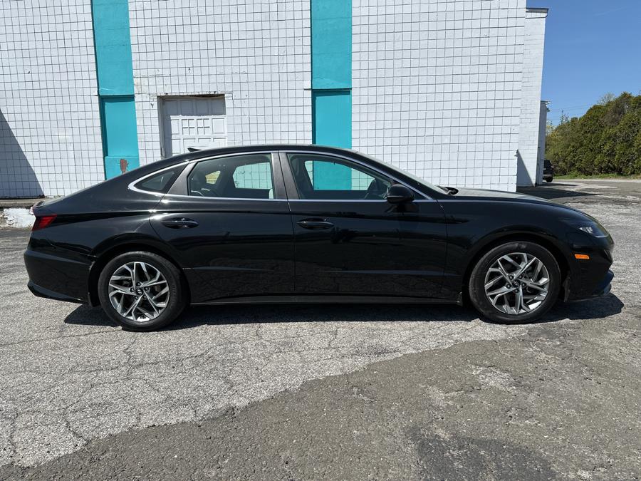 2022 Hyundai Sonata SEL 2.5L, available for sale in Milford, Connecticut | Dealertown Auto Wholesalers. Milford, Connecticut
