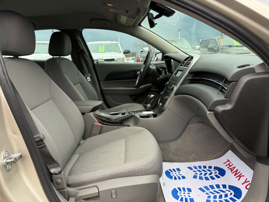 2014 Chevrolet Malibu 4dr Sdn LS w/1LS, available for sale in Ortonville, Michigan | Marsh Auto Sales LLC. Ortonville, Michigan 2014 Chevrolet Malibu 4dr Sdn LS w/1LS, available for sale in Ortonville, Michigan | Marsh Auto Sales LLC. Ortonville, Michigan