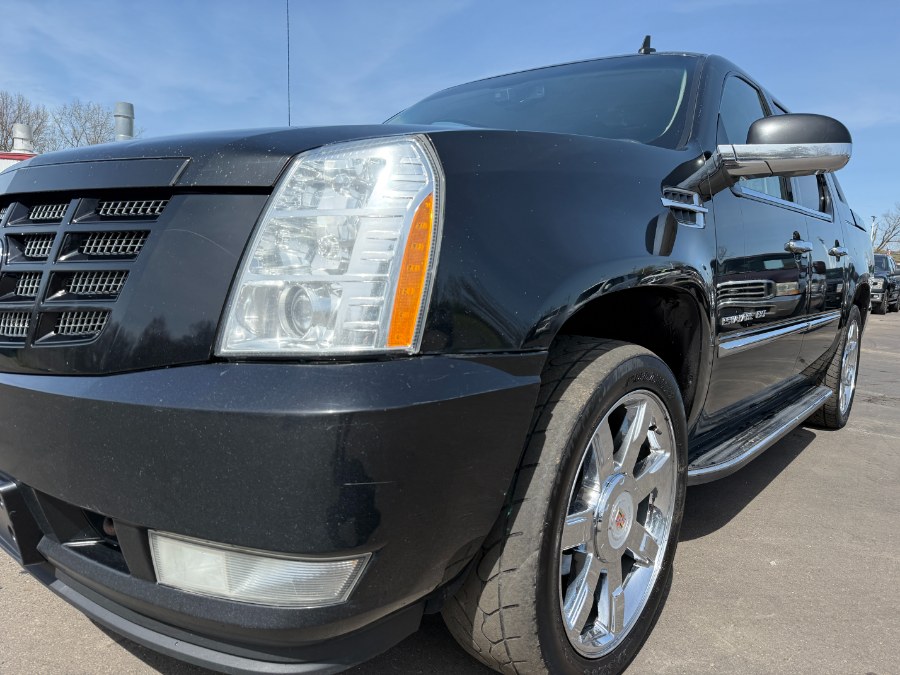 2013 Cadillac Escalade EXT AWD 4dr Luxury, available for sale in Ortonville, Michigan | Marsh Auto Sales LLC. Ortonville, Michigan 2013 Cadillac Escalade EXT AWD 4dr Luxury, available for sale in Ortonville, Michigan | Marsh Auto Sales LLC. Ortonville, Michigan
