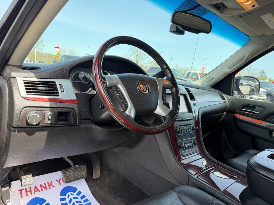 2013 Cadillac Escalade EXT AWD 4dr Luxury, available for sale in Ortonville, Michigan | Marsh Auto Sales LLC. Ortonville, Michigan 2013 Cadillac Escalade EXT AWD 4dr Luxury, available for sale in Ortonville, Michigan | Marsh Auto Sales LLC. Ortonville, Michigan