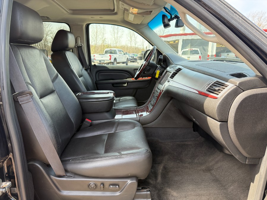 2013 Cadillac Escalade EXT AWD 4dr Luxury, available for sale in Ortonville, Michigan | Marsh Auto Sales LLC. Ortonville, Michigan 2013 Cadillac Escalade EXT AWD 4dr Luxury, available for sale in Ortonville, Michigan | Marsh Auto Sales LLC. Ortonville, Michigan