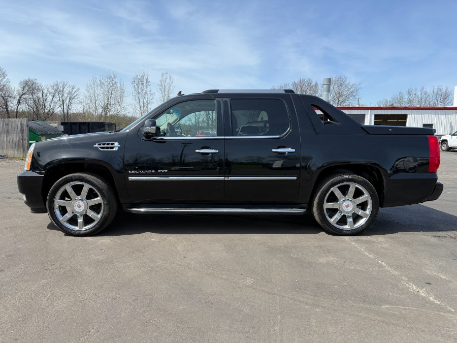 2013 Cadillac Escalade EXT AWD 4dr Luxury, available for sale in Ortonville, Michigan | Marsh Auto Sales LLC. Ortonville, Michigan 2013 Cadillac Escalade EXT AWD 4dr Luxury, available for sale in Ortonville, Michigan | Marsh Auto Sales LLC. Ortonville, Michigan