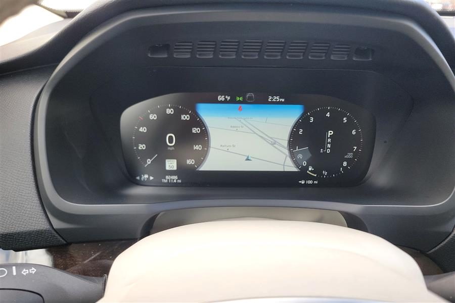 2016 Volvo XC90 AWD 4dr T6 Momentum, available for sale in Lindenhurst, New York | Power Motor Group. Lindenhurst, New York 2016 Volvo XC90 AWD 4dr T6 Momentum, available for sale in Lindenhurst, New York | Power Motor Group. Lindenhurst, New York