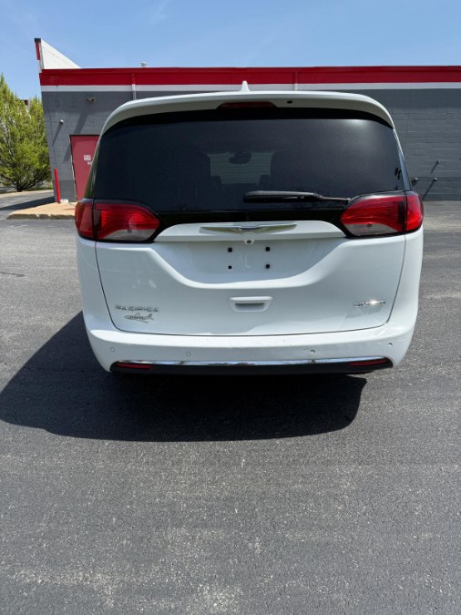 2018 Chrysler Pacifica Limited FWD, available for sale in Medford, Massachusetts | A-Tech. Medford, Massachusetts 2018 Chrysler Pacifica Limited FWD, available for sale in Medford, Massachusetts | A-Tech. Medford, Massachusetts