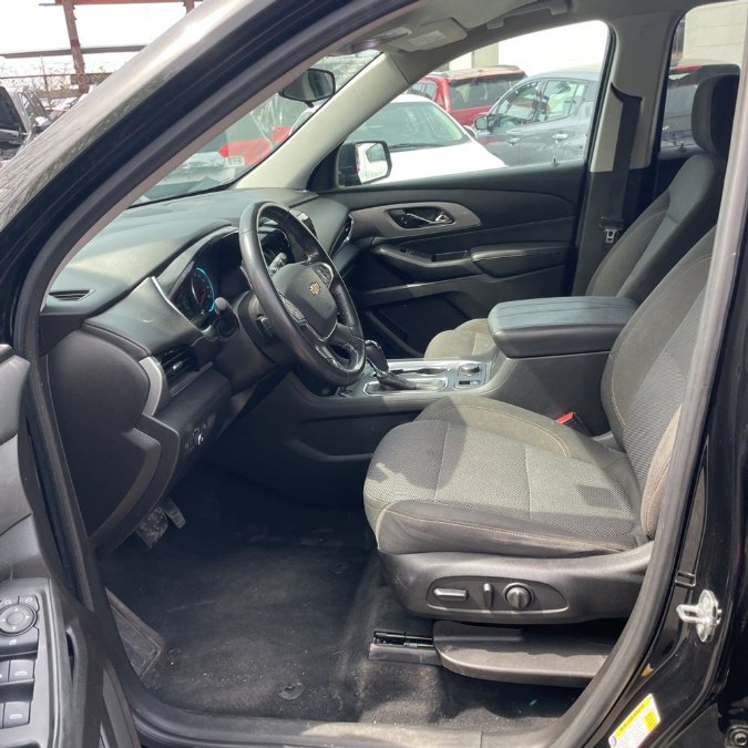 2018 Chevrolet Traverse AWD 4dr LT Cloth w/1LT, available for sale in Hicksville, New York | REGAL AUTOHAUS. Hicksville, New York 2018 Chevrolet Traverse AWD 4dr LT Cloth w/1LT, available for sale in Hicksville, New York | REGAL AUTOHAUS. Hicksville, New York