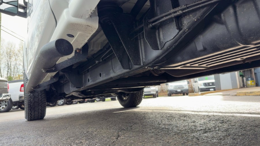 2017 Chevrolet Silverado 3500HD 4WD Crew Cab 171.5" WB, 59.06" CA WT, available for sale in Waterbury, Connecticut | West End Automotive Center. Waterbury, Connecticut 2017 Chevrolet Silverado 3500HD 4WD Crew Cab 171.5" WB, 59.06" CA WT, available for sale in Waterbury, Connecticut | West End Automotive Center. Waterbury, Connecticut