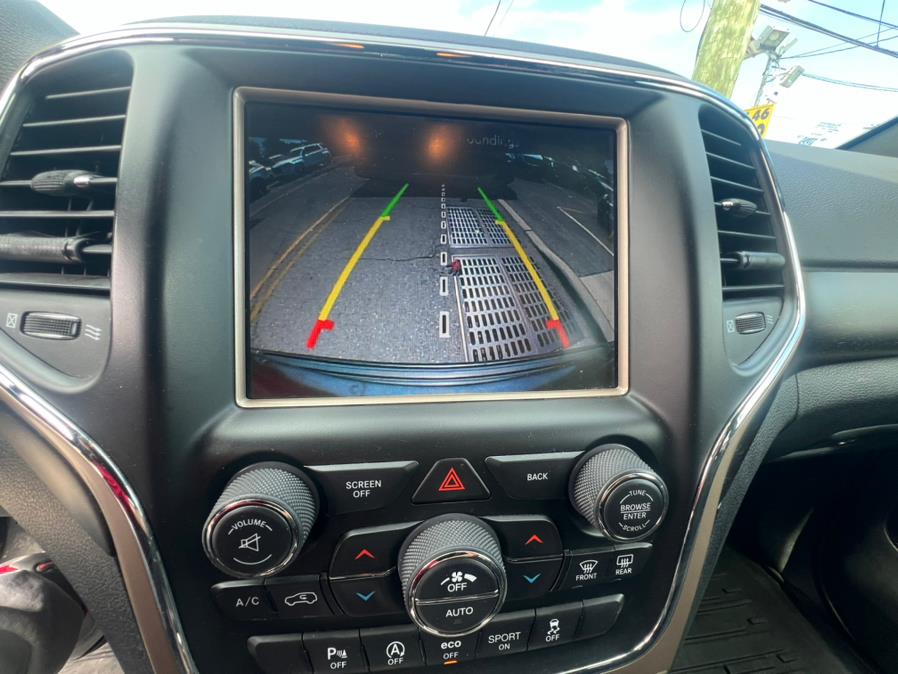 2017 Jeep Grand Cherokee Altitude 4x4, available for sale in Lodi, New Jersey | Route 46 Auto Sales Inc. Lodi, New Jersey 2017 Jeep Grand Cherokee Altitude 4x4, available for sale in Lodi, New Jersey | Route 46 Auto Sales Inc. Lodi, New Jersey