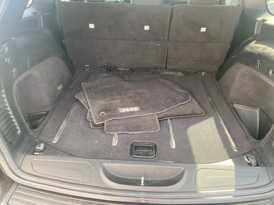 2014 Jeep Grand Cherokee 4WD 4dr Laredo, available for sale in Middle Village, New York | Middle Village Motors . Middle Village, New York 2014 Jeep Grand Cherokee 4WD 4dr Laredo, available for sale in Middle Village, New York | Middle Village Motors . Middle Village, New York
