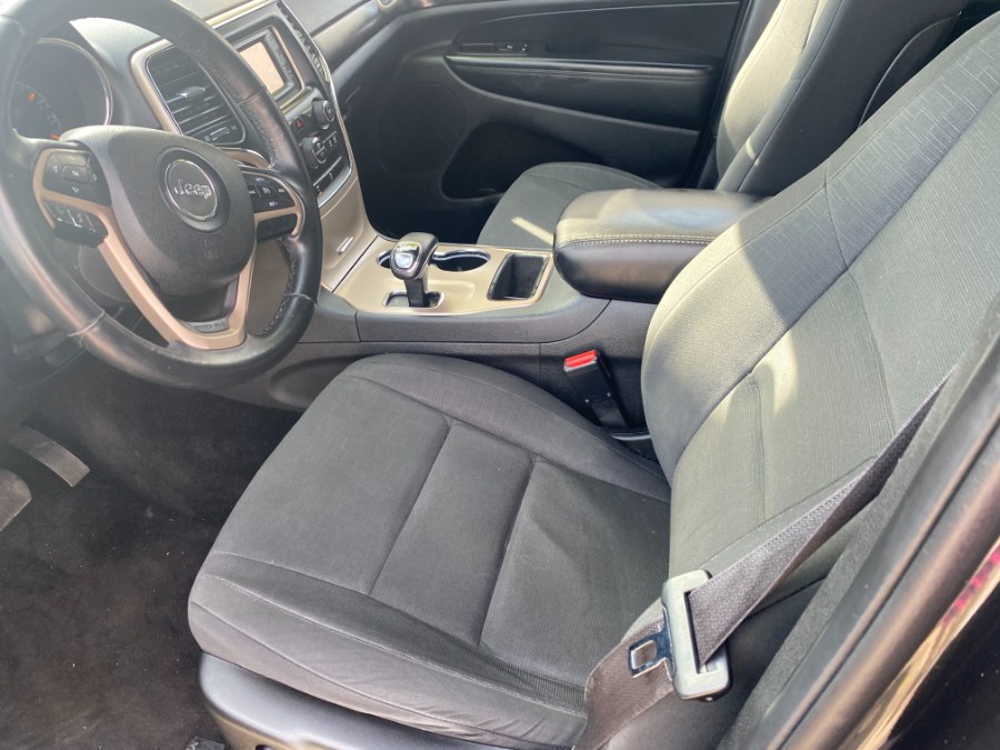 2014 Jeep Grand Cherokee 4WD 4dr Laredo, available for sale in Middle Village, New York | Middle Village Motors . Middle Village, New York 2014 Jeep Grand Cherokee 4WD 4dr Laredo, available for sale in Middle Village, New York | Middle Village Motors . Middle Village, New York