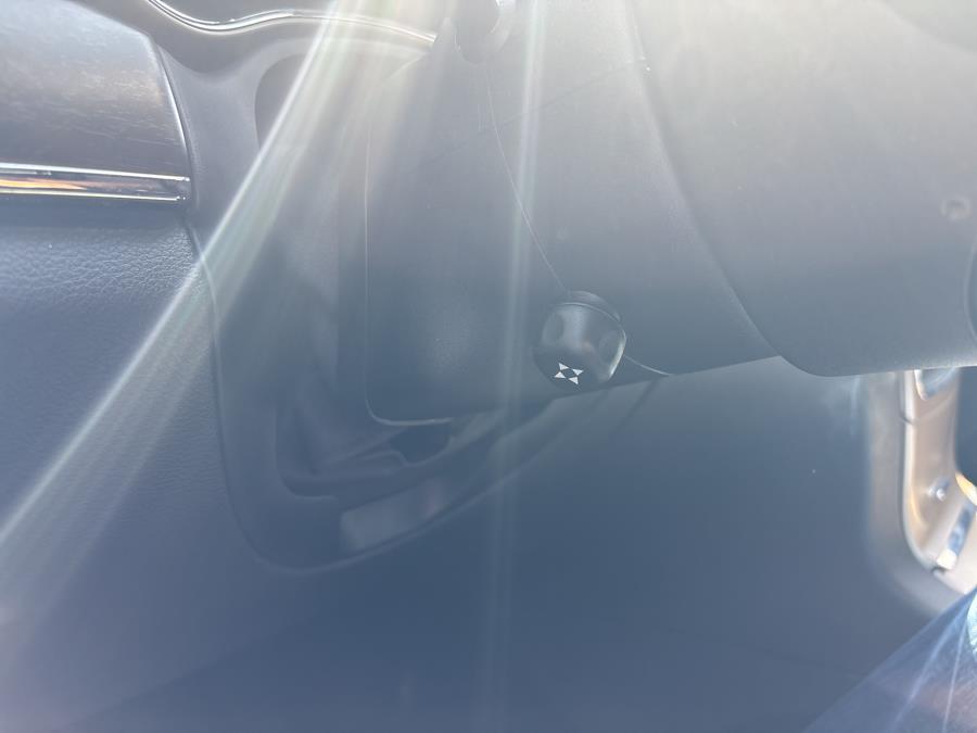 2015 Jeep Grand Cherokee 4WD 4dr Limited, available for sale in Old Saybrook, Connecticut | Saybrook Auto Barn. Old Saybrook, Connecticut 2015 Jeep Grand Cherokee 4WD 4dr Limited, available for sale in Old Saybrook, Connecticut | Saybrook Auto Barn. Old Saybrook, Connecticut
