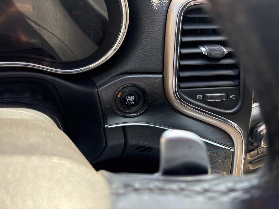 2015 Jeep Grand Cherokee 4WD 4dr Limited, available for sale in Old Saybrook, Connecticut | Saybrook Auto Barn. Old Saybrook, Connecticut 2015 Jeep Grand Cherokee 4WD 4dr Limited, available for sale in Old Saybrook, Connecticut | Saybrook Auto Barn. Old Saybrook, Connecticut