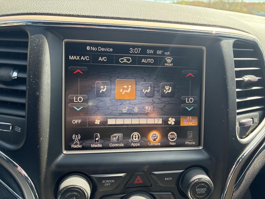 2015 Jeep Grand Cherokee 4WD 4dr Limited, available for sale in Old Saybrook, Connecticut | Saybrook Auto Barn. Old Saybrook, Connecticut 2015 Jeep Grand Cherokee 4WD 4dr Limited, available for sale in Old Saybrook, Connecticut | Saybrook Auto Barn. Old Saybrook, Connecticut