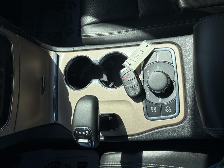 2015 Jeep Grand Cherokee 4WD 4dr Limited, available for sale in Old Saybrook, Connecticut | Saybrook Auto Barn. Old Saybrook, Connecticut 2015 Jeep Grand Cherokee 4WD 4dr Limited, available for sale in Old Saybrook, Connecticut | Saybrook Auto Barn. Old Saybrook, Connecticut