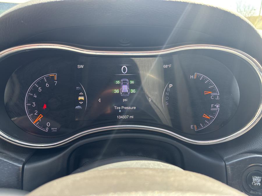 2015 Jeep Grand Cherokee 4WD 4dr Limited, available for sale in Old Saybrook, Connecticut | Saybrook Auto Barn. Old Saybrook, Connecticut 2015 Jeep Grand Cherokee 4WD 4dr Limited, available for sale in Old Saybrook, Connecticut | Saybrook Auto Barn. Old Saybrook, Connecticut