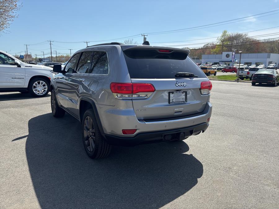 2015 Jeep Grand Cherokee 4WD 4dr Limited, available for sale in Old Saybrook, Connecticut | Saybrook Auto Barn. Old Saybrook, Connecticut 2015 Jeep Grand Cherokee 4WD 4dr Limited, available for sale in Old Saybrook, Connecticut | Saybrook Auto Barn. Old Saybrook, Connecticut