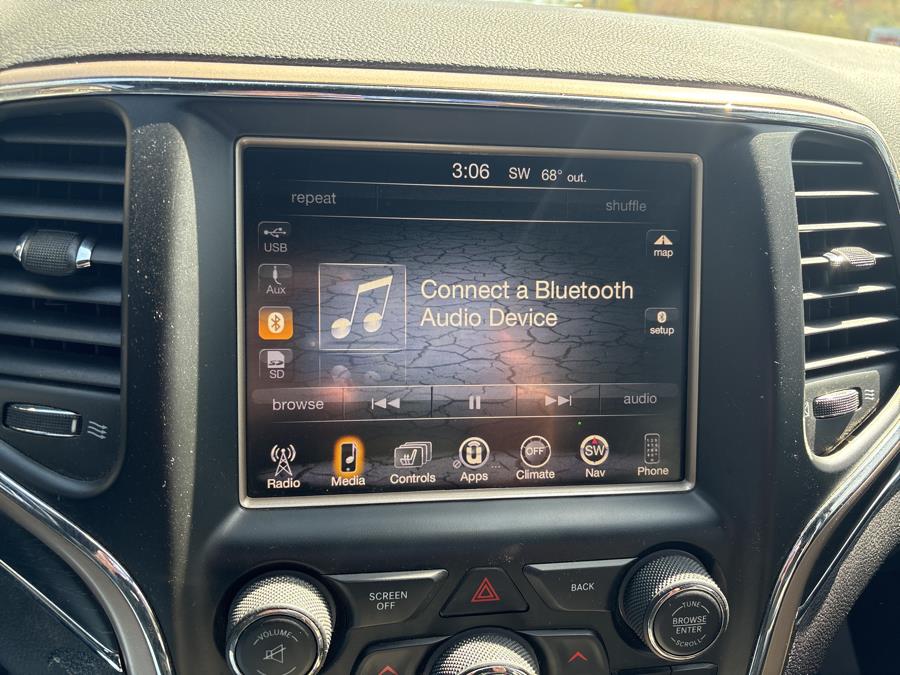 2015 Jeep Grand Cherokee 4WD 4dr Limited, available for sale in Old Saybrook, Connecticut | Saybrook Auto Barn. Old Saybrook, Connecticut 2015 Jeep Grand Cherokee 4WD 4dr Limited, available for sale in Old Saybrook, Connecticut | Saybrook Auto Barn. Old Saybrook, Connecticut