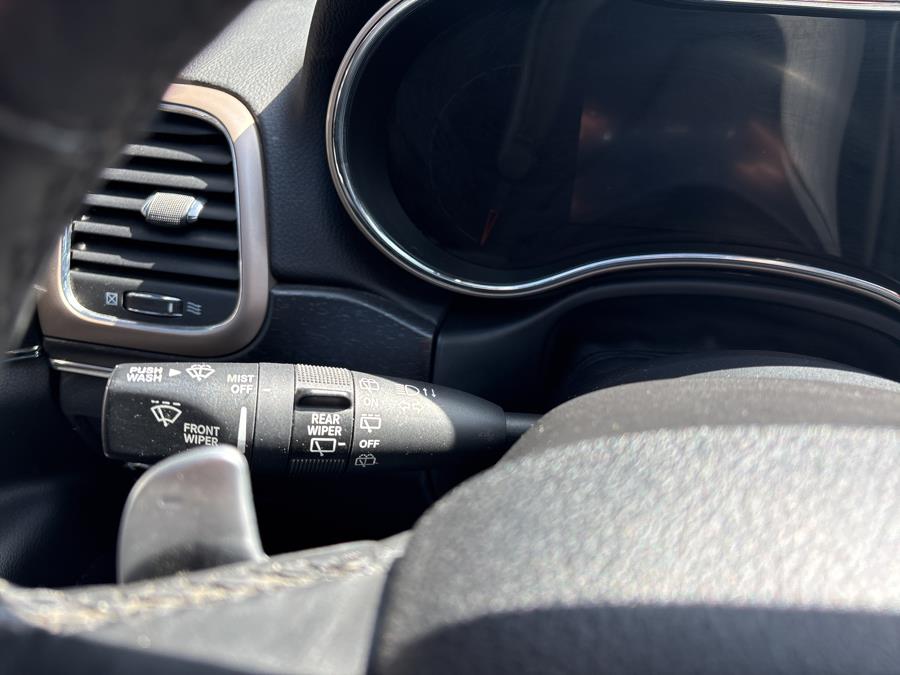 2015 Jeep Grand Cherokee 4WD 4dr Limited, available for sale in Old Saybrook, Connecticut | Saybrook Auto Barn. Old Saybrook, Connecticut 2015 Jeep Grand Cherokee 4WD 4dr Limited, available for sale in Old Saybrook, Connecticut | Saybrook Auto Barn. Old Saybrook, Connecticut