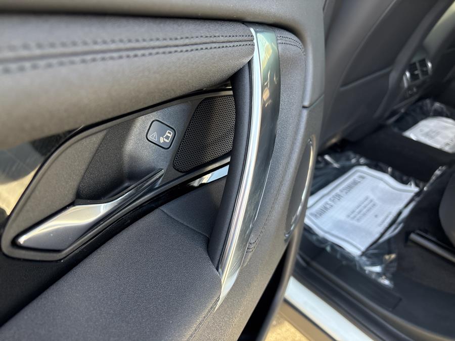 2022 Land Rover Discovery Sport SE 4WD, available for sale in Old Saybrook, Connecticut | Saybrook Auto Barn. Old Saybrook, Connecticut 2022 Land Rover Discovery Sport SE 4WD, available for sale in Old Saybrook, Connecticut | Saybrook Auto Barn. Old Saybrook, Connecticut