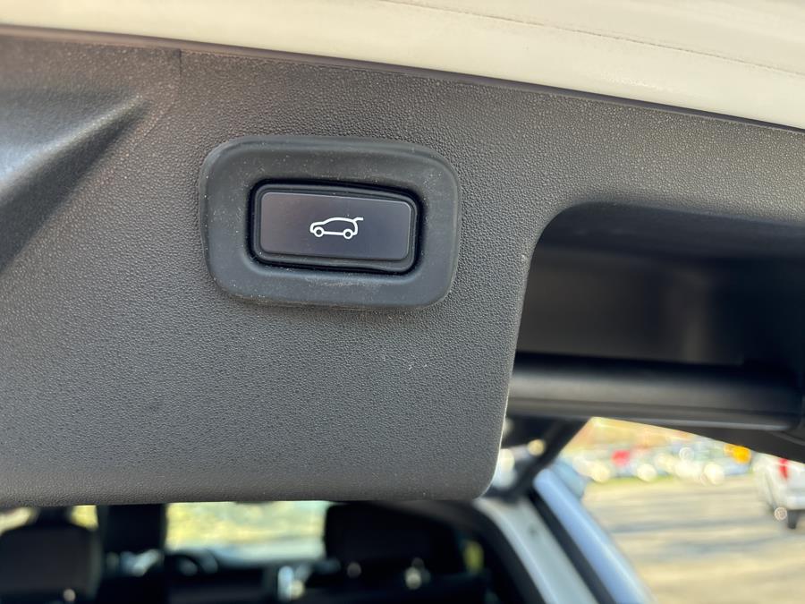 2022 Land Rover Discovery Sport SE 4WD, available for sale in Old Saybrook, Connecticut | Saybrook Auto Barn. Old Saybrook, Connecticut 2022 Land Rover Discovery Sport SE 4WD, available for sale in Old Saybrook, Connecticut | Saybrook Auto Barn. Old Saybrook, Connecticut