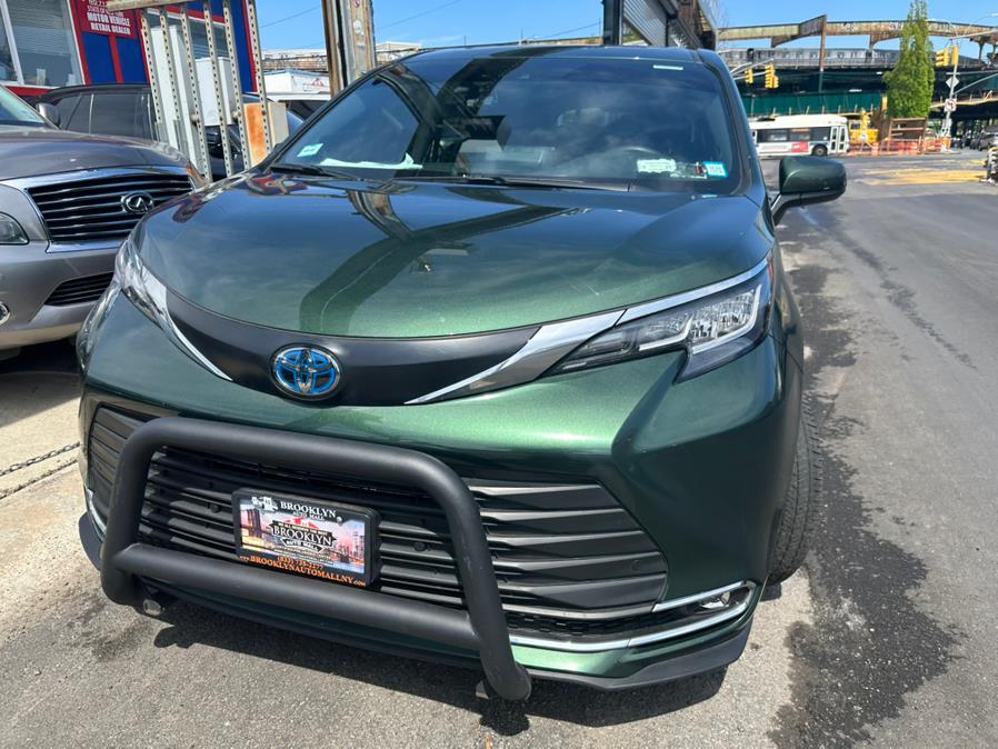 2022 Toyota Sienna XLE FWD 8-Passenger (Natl), available for sale in Brooklyn, New York | Brooklyn Auto Mall LLC. Brooklyn, New York 2022 Toyota Sienna XLE FWD 8-Passenger (Natl), available for sale in Brooklyn, New York | Brooklyn Auto Mall LLC. Brooklyn, New York