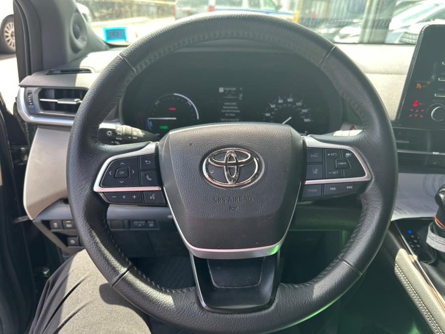 2022 Toyota Sienna XLE FWD 8-Passenger (Natl), available for sale in Brooklyn, New York | Brooklyn Auto Mall LLC. Brooklyn, New York 2022 Toyota Sienna XLE FWD 8-Passenger (Natl), available for sale in Brooklyn, New York | Brooklyn Auto Mall LLC. Brooklyn, New York