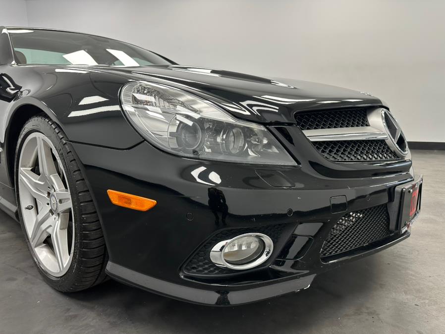 2011 Mercedes-Benz SL-Class 2dr Roadster SL550, available for sale in Elizabeth, New Jersey | M Auto Group. Elizabeth, New Jersey 2011 Mercedes-Benz SL-Class 2dr Roadster SL550, available for sale in Elizabeth, New Jersey | M Auto Group. Elizabeth, New Jersey