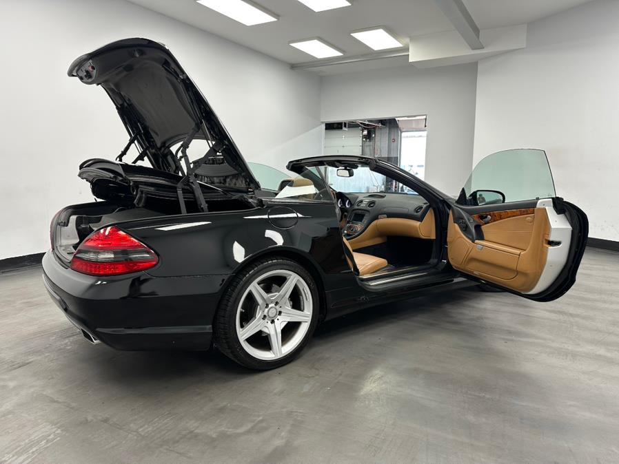2011 Mercedes-Benz SL-Class 2dr Roadster SL550, available for sale in Elizabeth, New Jersey | M Auto Group. Elizabeth, New Jersey 2011 Mercedes-Benz SL-Class 2dr Roadster SL550, available for sale in Elizabeth, New Jersey | M Auto Group. Elizabeth, New Jersey