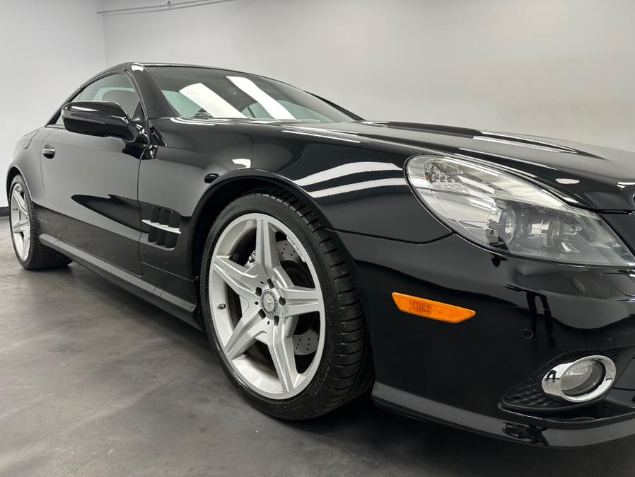 2011 Mercedes-Benz SL-Class 2dr Roadster SL550, available for sale in Elizabeth, New Jersey | M Auto Group. Elizabeth, New Jersey 2011 Mercedes-Benz SL-Class 2dr Roadster SL550, available for sale in Elizabeth, New Jersey | M Auto Group. Elizabeth, New Jersey