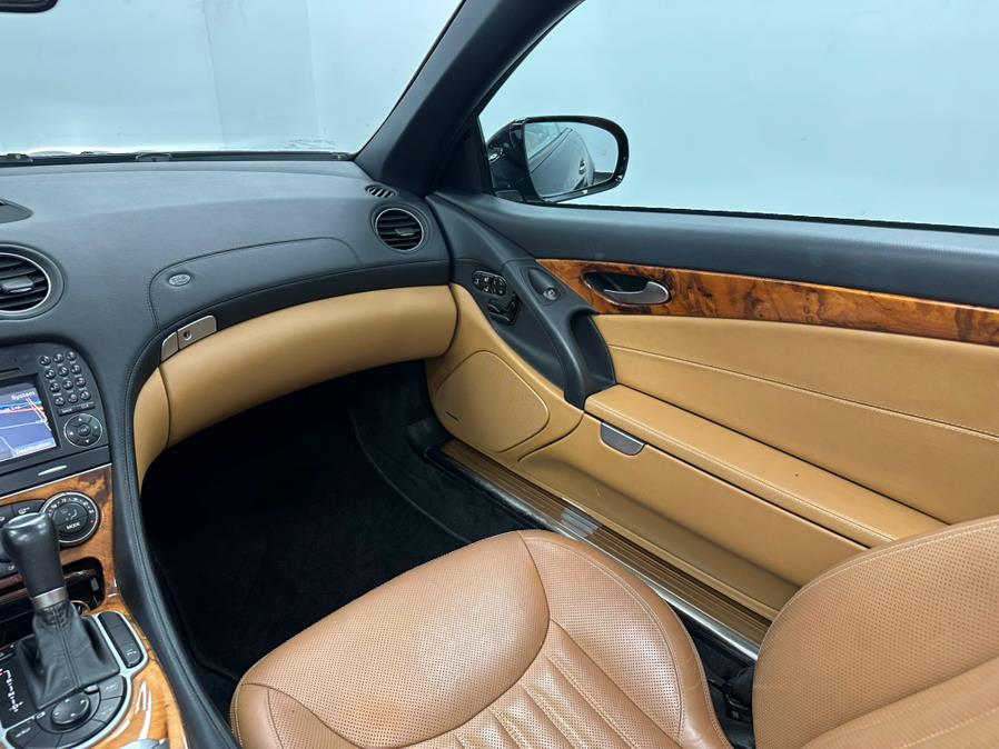 2011 Mercedes-Benz SL-Class 2dr Roadster SL550, available for sale in Elizabeth, New Jersey | M Auto Group. Elizabeth, New Jersey 2011 Mercedes-Benz SL-Class 2dr Roadster SL550, available for sale in Elizabeth, New Jersey | M Auto Group. Elizabeth, New Jersey