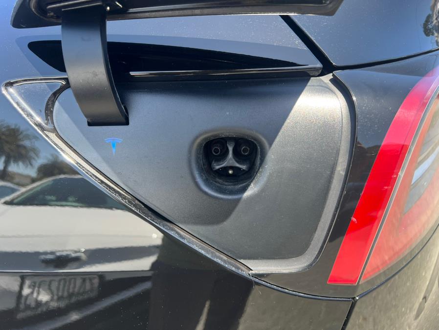 2022 Tesla Model Y Long Range AWD, available for sale in Daly City, California | Green Light Auto Wholesale. Daly City, California 2022 Tesla Model Y Long Range AWD, available for sale in Daly City, California | Green Light Auto Wholesale. Daly City, California