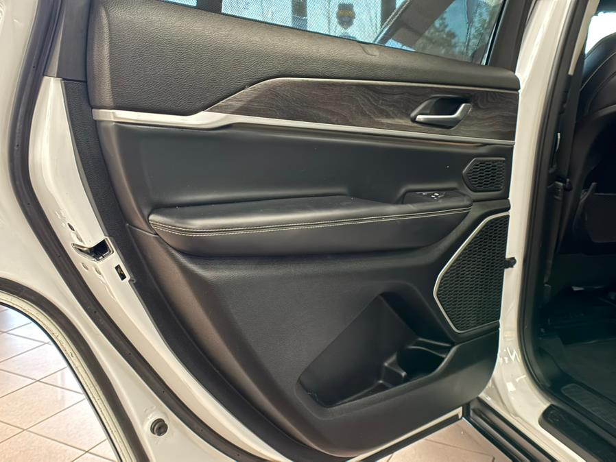 2021 Jeep Grand Cherokee L Limited 4x4, available for sale in Massapequa Park, New York | Power Motors East. Massapequa Park, New York 2021 Jeep Grand Cherokee L Limited 4x4, available for sale in Massapequa Park, New York | Power Motors East. Massapequa Park, New York