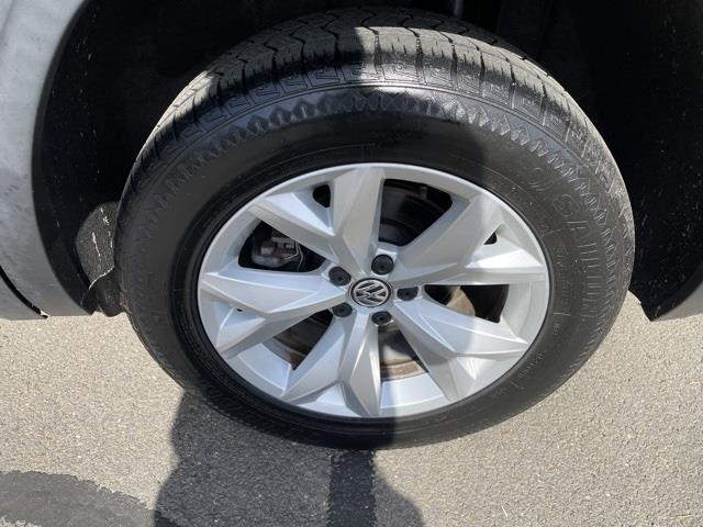 2018 Volkswagen Atlas 3.6L V6 SE, available for sale in Avon, Connecticut | Sullivan Automotive Group. Avon, Connecticut 2018 Volkswagen Atlas 3.6L V6 SE, available for sale in Avon, Connecticut | Sullivan Automotive Group. Avon, Connecticut