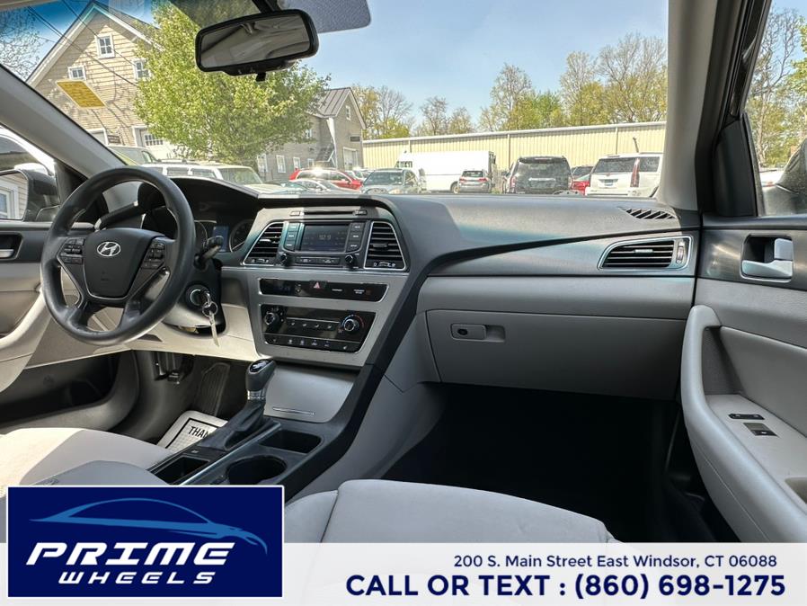 2015 Hyundai Sonata 4dr Sdn 2.4L Sport, available for sale in East Windsor, Connecticut | Prime Wheels. East Windsor, Connecticut 2015 Hyundai Sonata 4dr Sdn 2.4L Sport, available for sale in East Windsor, Connecticut | Prime Wheels. East Windsor, Connecticut