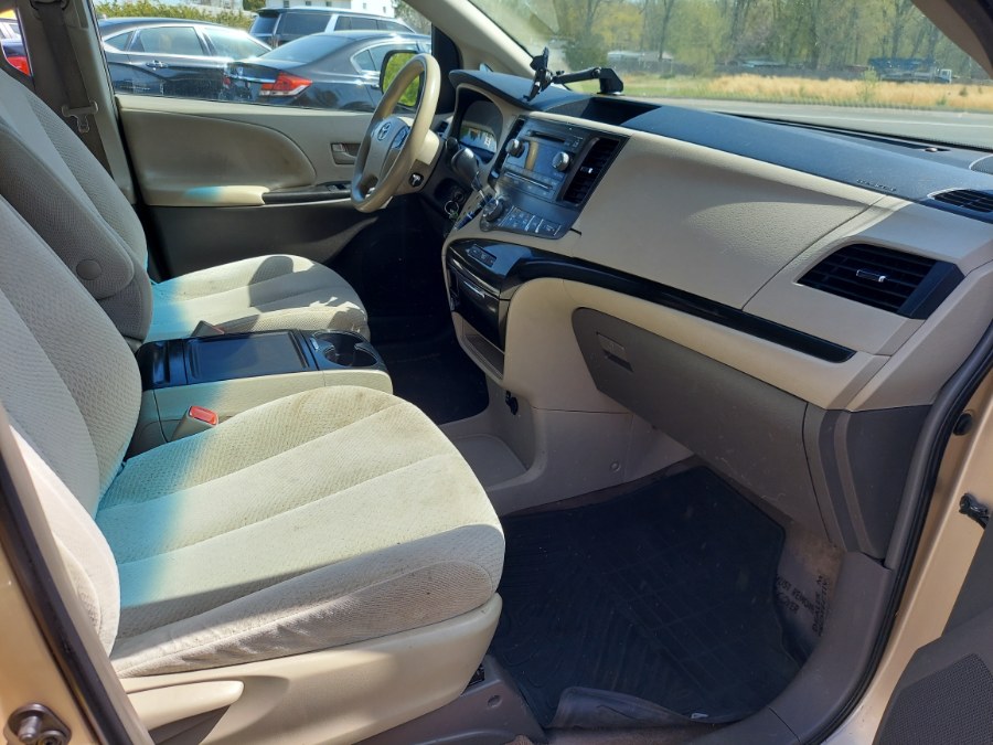 2014 Toyota Sienna 5dr 8-Pass Van V6 LE FWD (Natl), available for sale in East Windsor, Connecticut | United Auto Sales of E Windsor, Inc. East Windsor, Connecticut 2014 Toyota Sienna 5dr 8-Pass Van V6 LE FWD (Natl), available for sale in East Windsor, Connecticut | United Auto Sales of E Windsor, Inc. East Windsor, Connecticut