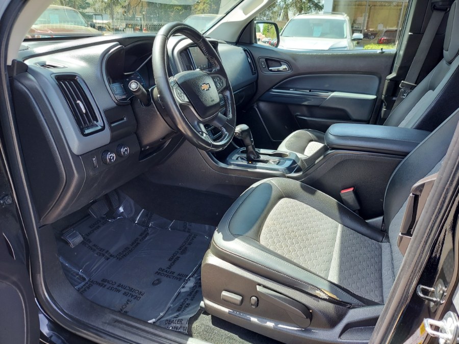 2017 Chevrolet Colorado 4WD Ext Cab 128.3" Z71, available for sale in East Windsor, Connecticut | United Auto Sales of E Windsor, Inc. East Windsor, Connecticut 2017 Chevrolet Colorado 4WD Ext Cab 128.3" Z71, available for sale in East Windsor, Connecticut | United Auto Sales of E Windsor, Inc. East Windsor, Connecticut