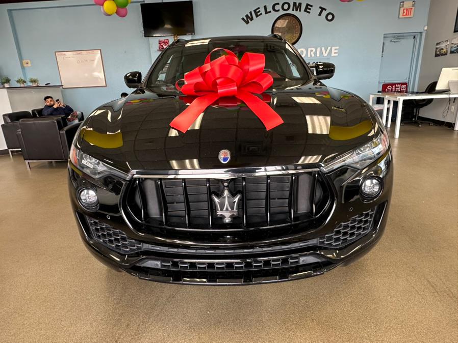 2018 Maserati Levante GranSport 3.0L, available for sale in Inwood, New York | 5 Towns Drive. Inwood, New York 2018 Maserati Levante GranSport 3.0L, available for sale in Inwood, New York | 5 Towns Drive. Inwood, New York