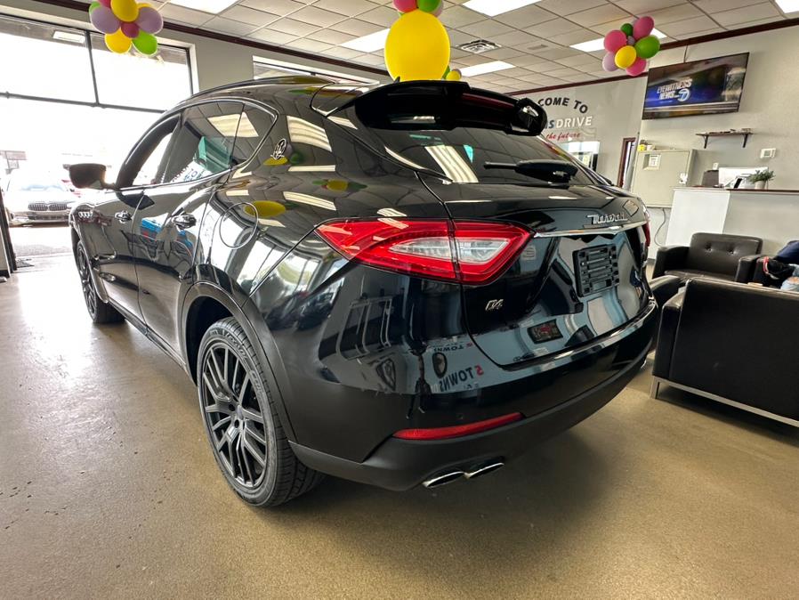 2018 Maserati Levante GranSport 3.0L, available for sale in Inwood, New York | 5 Towns Drive. Inwood, New York 2018 Maserati Levante GranSport 3.0L, available for sale in Inwood, New York | 5 Towns Drive. Inwood, New York
