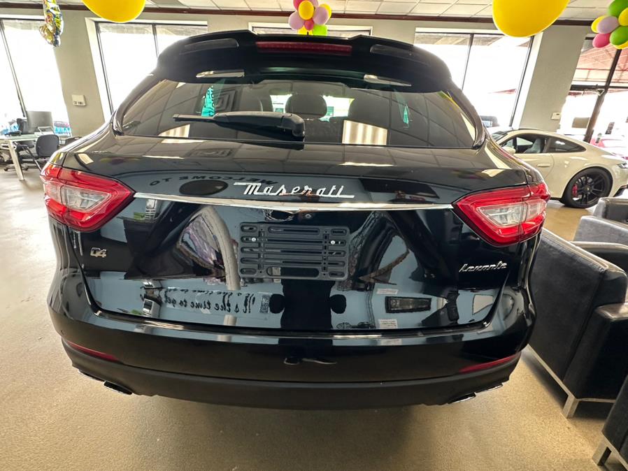 2018 Maserati Levante GranSport 3.0L, available for sale in Inwood, New York | 5 Towns Drive. Inwood, New York 2018 Maserati Levante GranSport 3.0L, available for sale in Inwood, New York | 5 Towns Drive. Inwood, New York