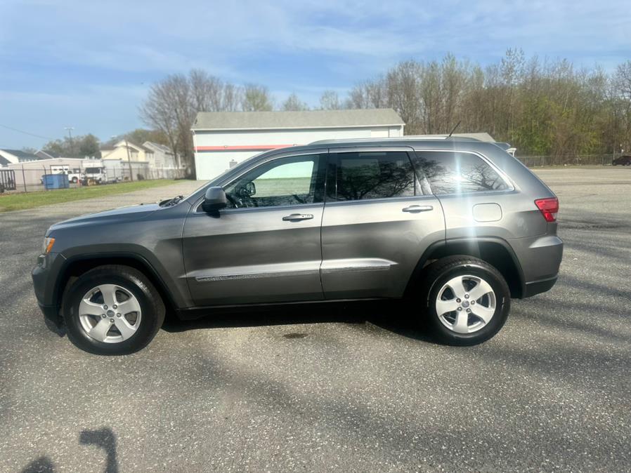 2012 Jeep Grand Cherokee 4WD 4dr Laredo, available for sale in Springfield, Massachusetts | Auto Globe LLC. Springfield, Massachusetts 2012 Jeep Grand Cherokee 4WD 4dr Laredo, available for sale in Springfield, Massachusetts | Auto Globe LLC. Springfield, Massachusetts