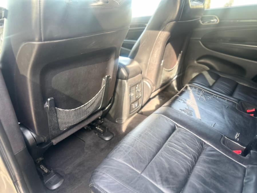 2012 Jeep Grand Cherokee 4WD 4dr Laredo, available for sale in Springfield, Massachusetts | Auto Globe LLC. Springfield, Massachusetts 2012 Jeep Grand Cherokee 4WD 4dr Laredo, available for sale in Springfield, Massachusetts | Auto Globe LLC. Springfield, Massachusetts