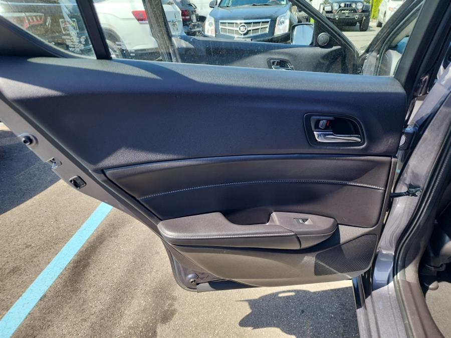 2015 Acura ILX 4dr Sdn 2.4L Premium Pkg, available for sale in Islip, New York | L.I. Auto Gallery. Islip, New York 2015 Acura ILX 4dr Sdn 2.4L Premium Pkg, available for sale in Islip, New York | L.I. Auto Gallery. Islip, New York