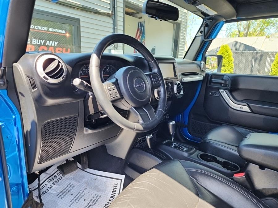 2015 Jeep Wrangler Unlimited 4WD 4dr Sahara, available for sale in Islip, New York | L.I. Auto Gallery. Islip, New York 2015 Jeep Wrangler Unlimited 4WD 4dr Sahara, available for sale in Islip, New York | L.I. Auto Gallery. Islip, New York