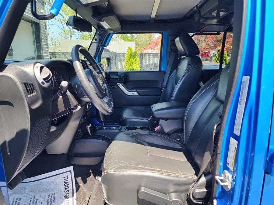 2015 Jeep Wrangler Unlimited 4WD 4dr Sahara, available for sale in Islip, New York | L.I. Auto Gallery. Islip, New York 2015 Jeep Wrangler Unlimited 4WD 4dr Sahara, available for sale in Islip, New York | L.I. Auto Gallery. Islip, New York