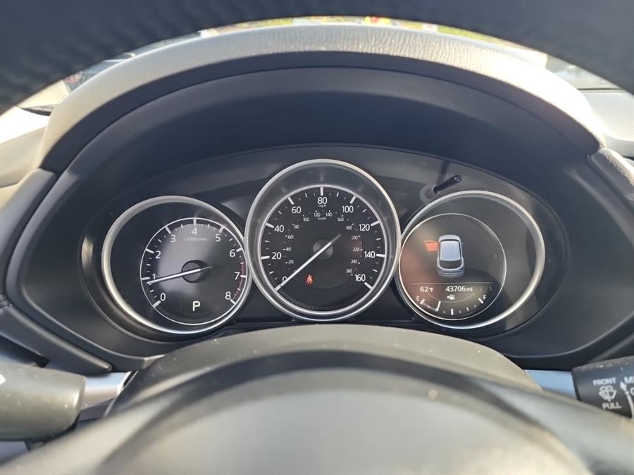 2022 Mazda CX-5 2.5 S Preferred Package AWD, available for sale in Islip, New York | L.I. Auto Gallery. Islip, New York 2022 Mazda CX-5 2.5 S Preferred Package AWD, available for sale in Islip, New York | L.I. Auto Gallery. Islip, New York