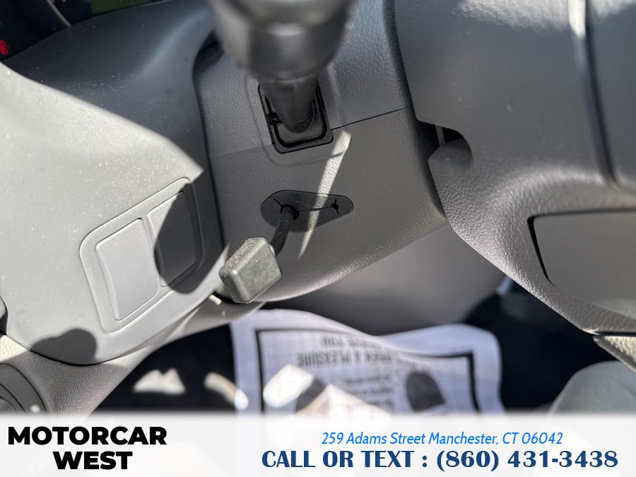 2008 Kia Sedona 4dr LWB LX, available for sale in Manchester, Connecticut | Motorcar West. Manchester, Connecticut 2008 Kia Sedona 4dr LWB LX, available for sale in Manchester, Connecticut | Motorcar West. Manchester, Connecticut