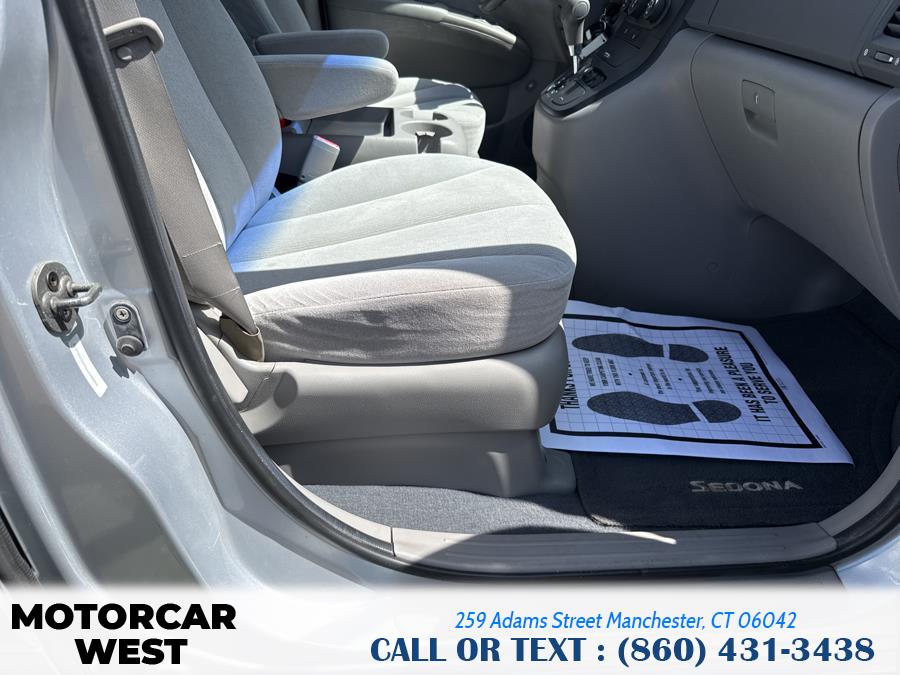 2008 Kia Sedona 4dr LWB LX, available for sale in Manchester, Connecticut | Motorcar West. Manchester, Connecticut 2008 Kia Sedona 4dr LWB LX, available for sale in Manchester, Connecticut | Motorcar West. Manchester, Connecticut