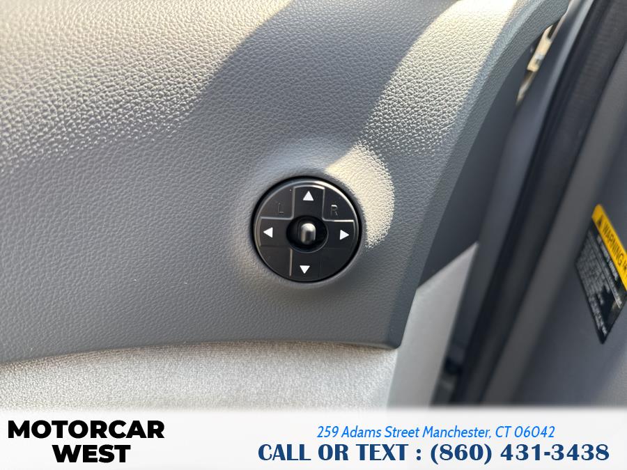 2008 Kia Sedona 4dr LWB LX, available for sale in Manchester, Connecticut | Motorcar West. Manchester, Connecticut 2008 Kia Sedona 4dr LWB LX, available for sale in Manchester, Connecticut | Motorcar West. Manchester, Connecticut
